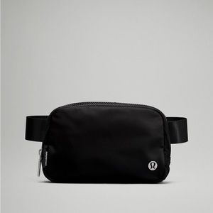 Lululemon Everywhere Belt Bag